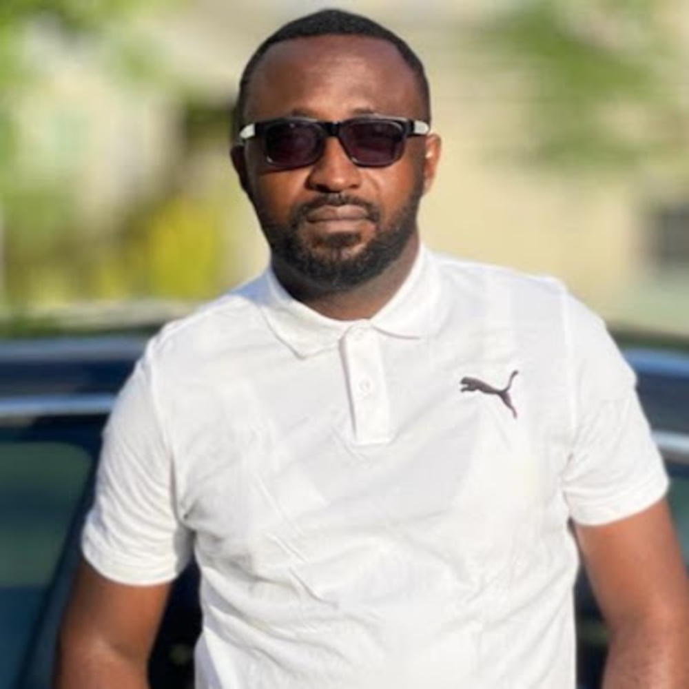 Meet your Posher, Alex